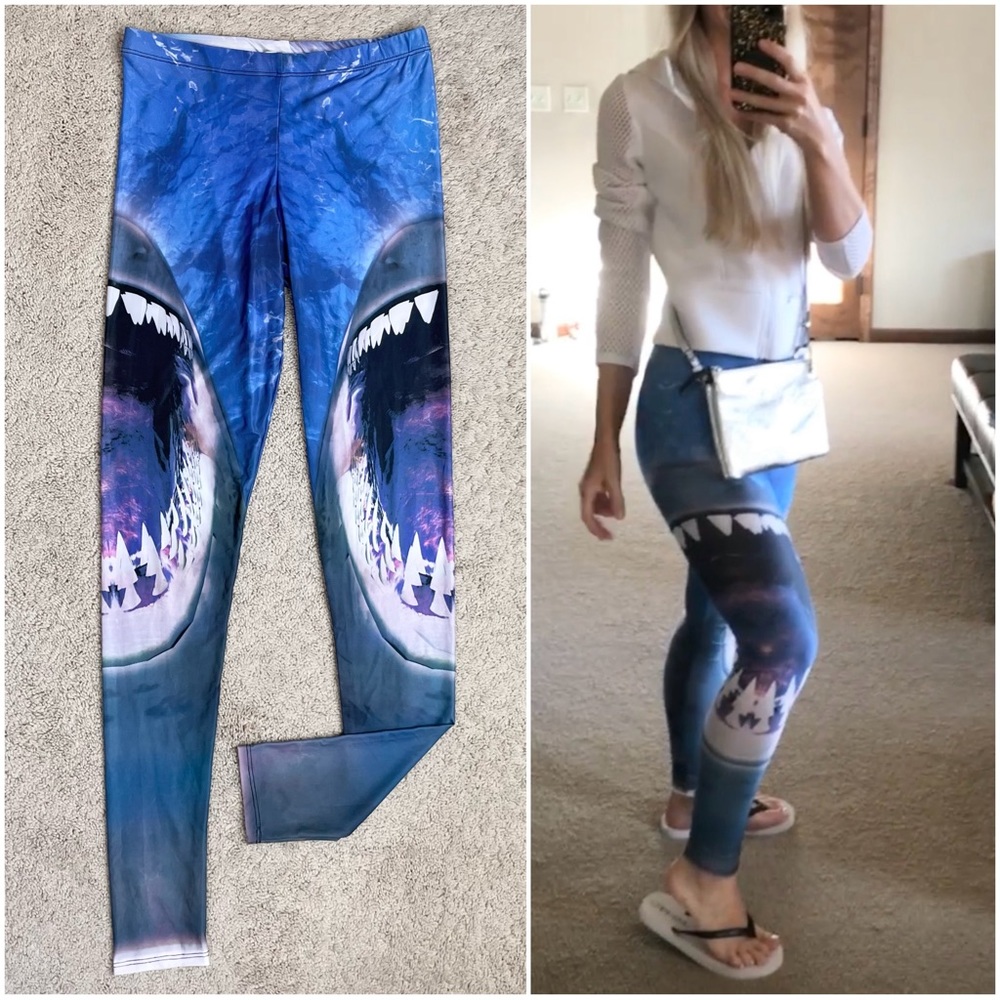 Wonderland Honolulu Jaws Surf Submersible Leggings